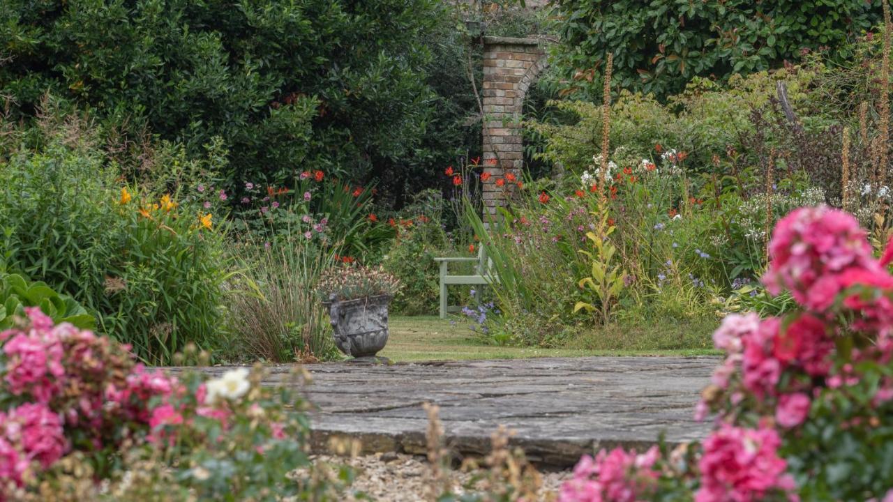 Pantybeiliau House Bed & Breakfast Gilwern 외부 사진