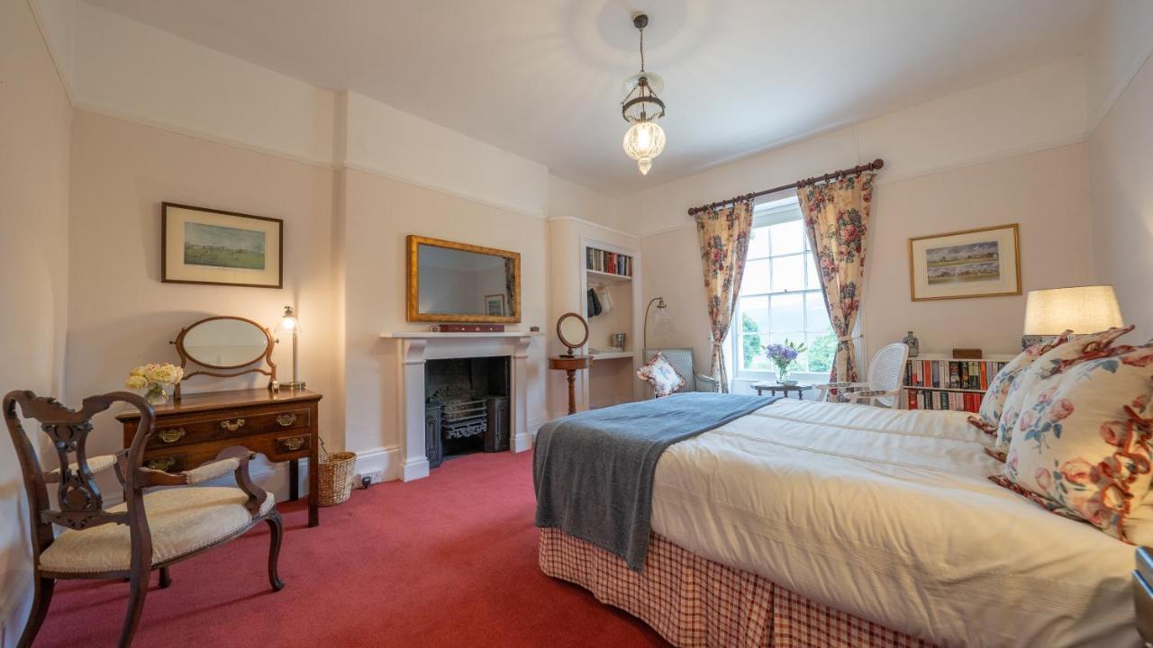 Pantybeiliau House Bed & Breakfast Gilwern 외부 사진