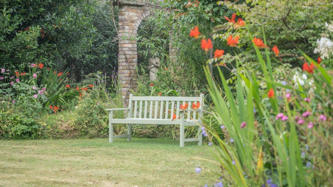 Pantybeiliau House Bed & Breakfast Gilwern 외부 사진